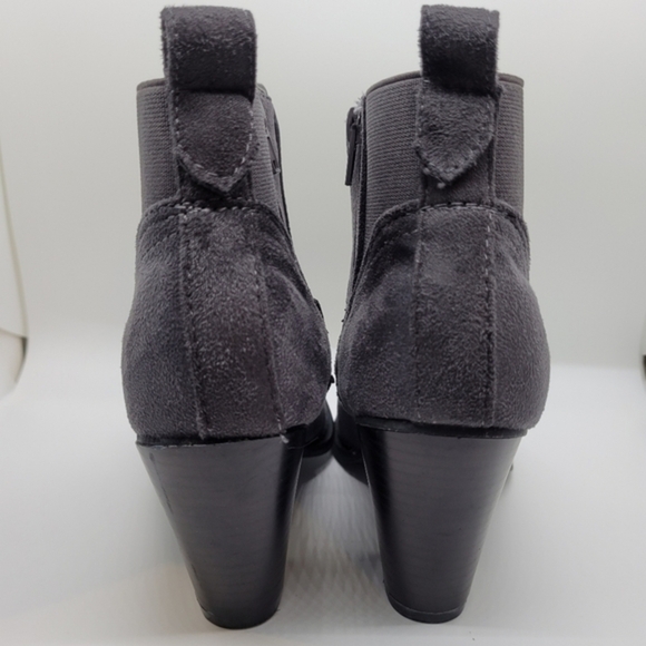 Sociology Women's Gray Suede Ankle Bootie High Heel‎ Size 7.5 - Picture 3 of 16